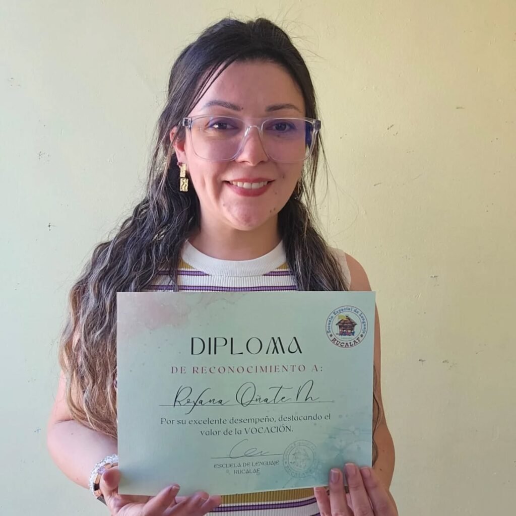 Instagram post from esc.lenguajerucalaf. This post is in position 9.