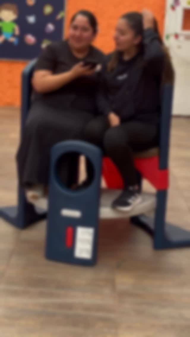 Instagram post from pequetesoros.2020. This post is in position 1.