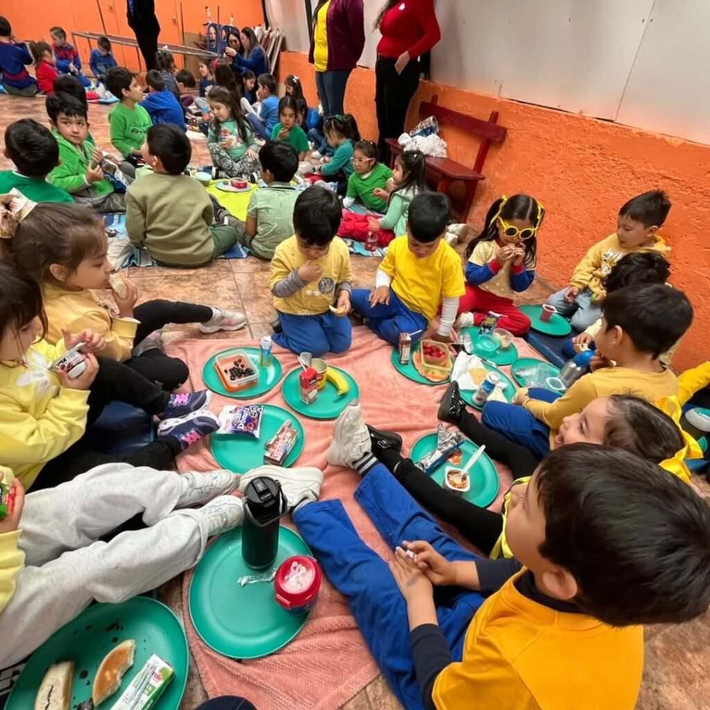 Instagram post from esc.lenguajerucalaf. This post is in position 5.