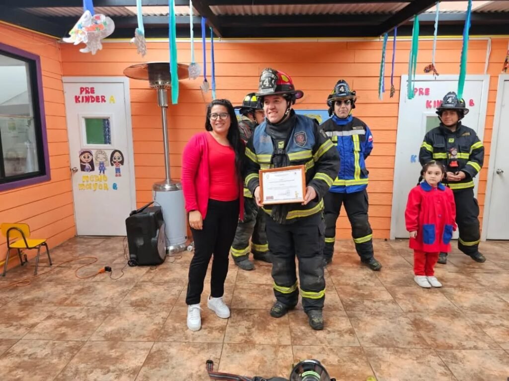Instagram post from esc.lenguajerucalaf. This post is in position 7.