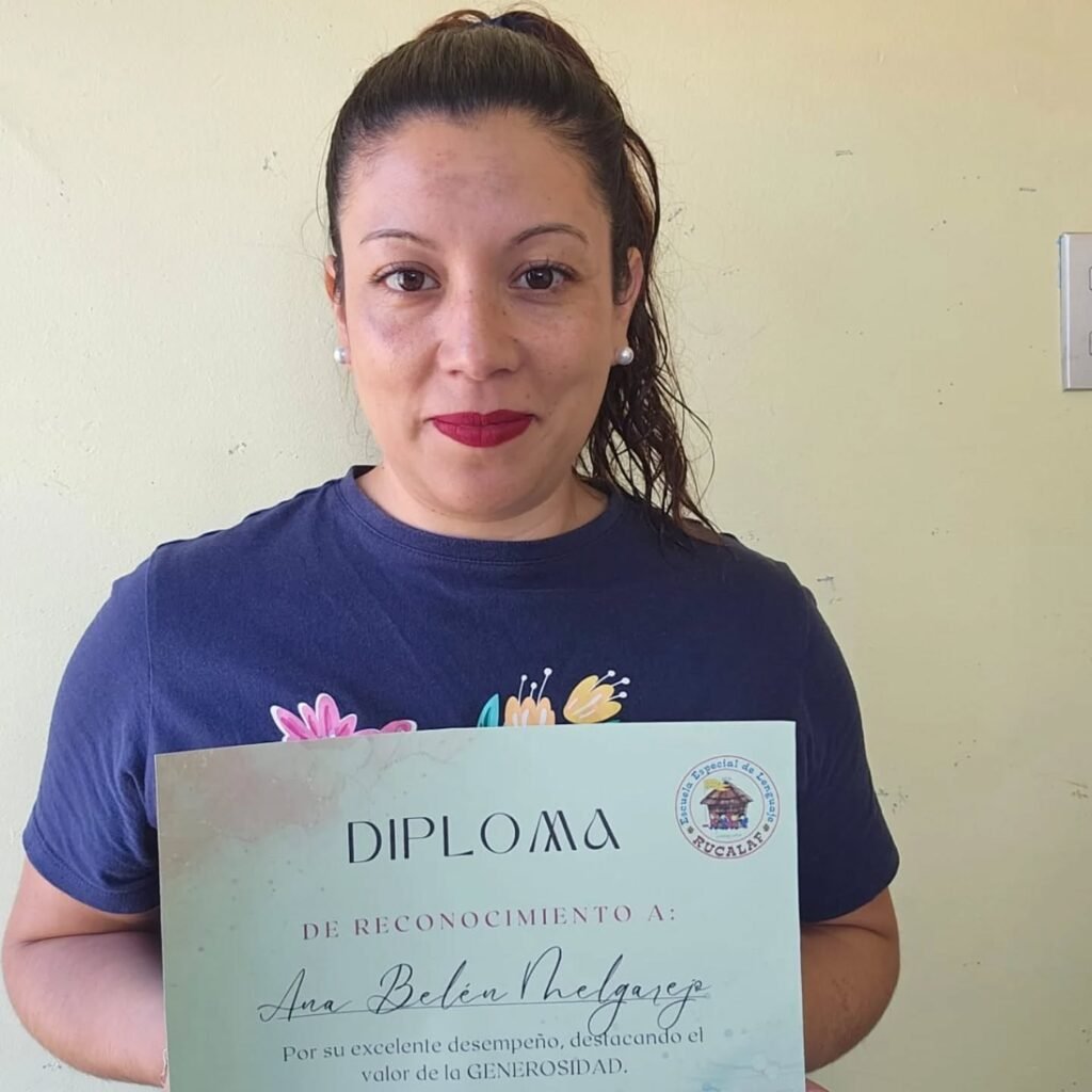 Instagram post from esc.lenguajerucalaf. This post is in position 1.