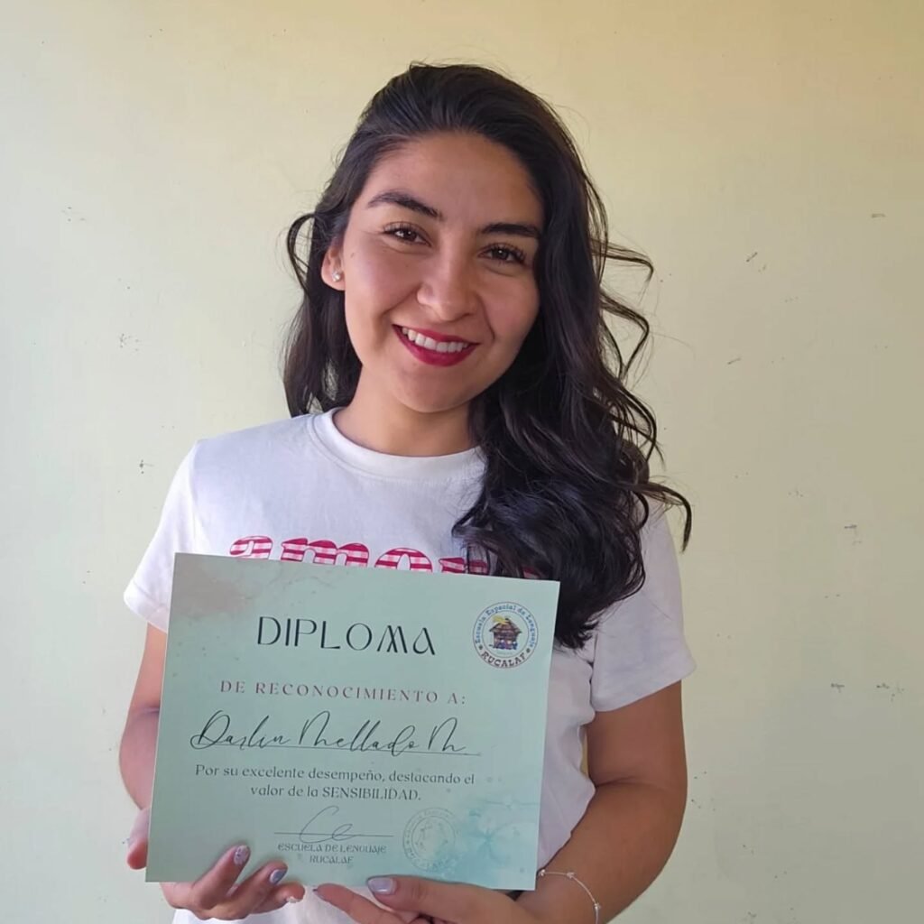 Instagram post from esc.lenguajerucalaf. This post is in position 6.