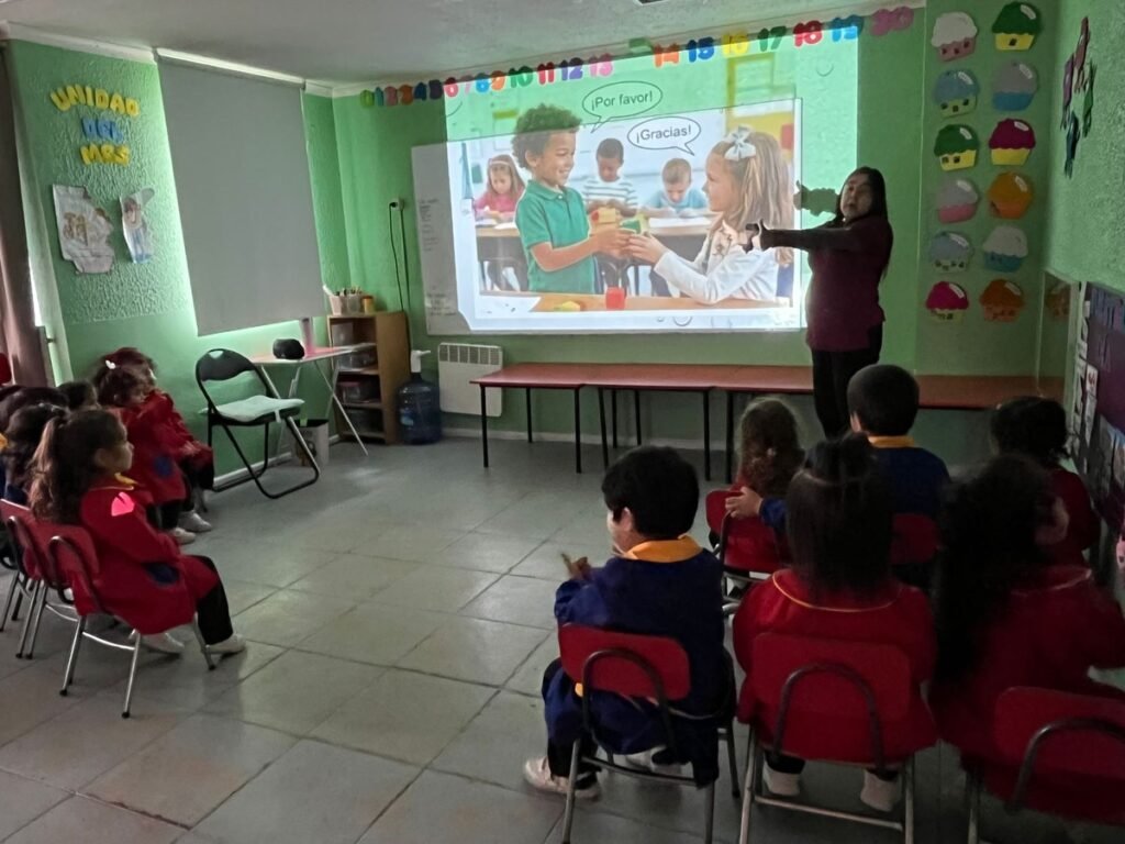 Instagram post from pequetesoros.2020. This post is in position 4.