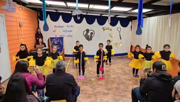 Instagram post from esc.lenguajerucalaf. This post is in position 3.