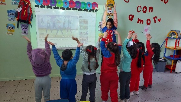 pausa activa en escuela de lenguaje rucalaf
